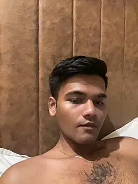 Dazzling dude online show from 04-03-26, 08:29