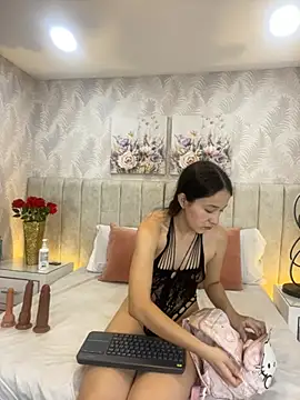 Snapshot of Brisa_Silva chatting on 06-25-26, 11:48 Brisa Silva online show from 06-25-26, 11:48