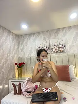 Snapshot of Brisa_Silva chatting on 07-06-26, 11:51 Brisa Silva online show from 07-06-26, 11:51