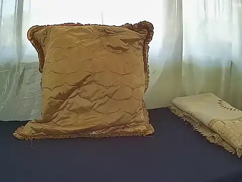 Snapshot of Tallgoddess chatting on 02-10-26, 10:30 Tallgoddess online show from 02-10-26, 10:30