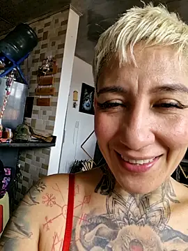 Everlyn sexx online show from 06-02-26, 06:21