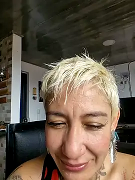 Everlyn sexx online show from 07-19-26, 05:38