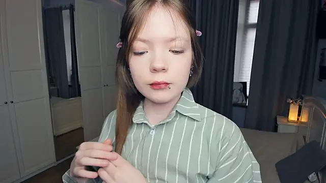 LavenderMitten online show from 03-06-26, 05:26