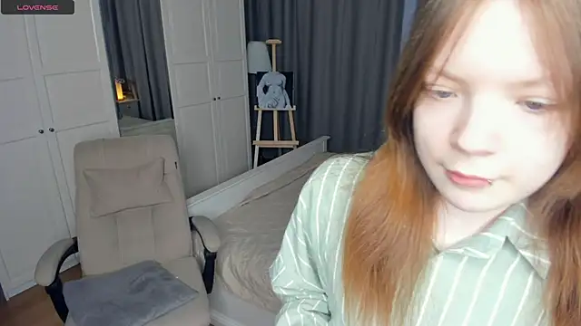 LavenderMitten online show from 04-10-26, 05:34