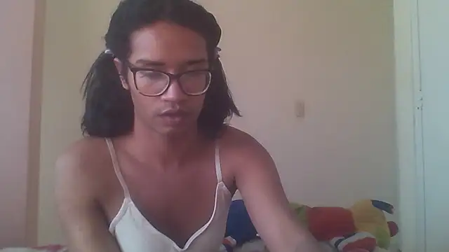 Snapshot of horny_brii chatting on 07-15-26, 05:40 horny brii online show from 07-15-26, 05:40
