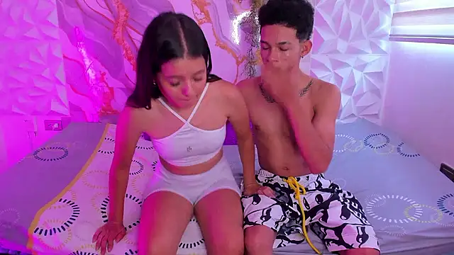 Snapshot of xqueen_of_pleasurex chatting on 02-26-26, 07:13 xqueen of pleasurex online show from 02-26-26, 07:13