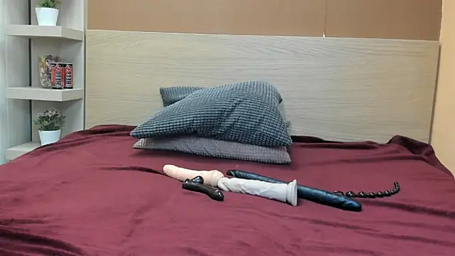 PinkyTwerkyX online show from 12-03-25, 01:20