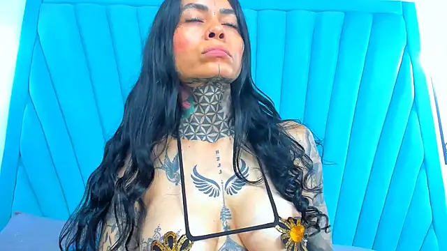 Mia Reyesjs online show from 03-08-26, 02:04