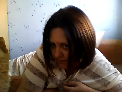 Snapshot of LockyCharm111 chatting on 07-25-26, 04:32 LockyCharm111 online show from 07-25-26, 04:32
