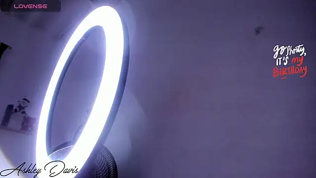 AsshleyDavis online show from 04-18-26, 08:31