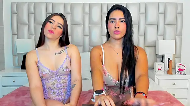 Snapshot of paola_katy_dicks chatting on 03-18-25, 07:53 paola katy dicks online show from 03-18-25, 07:53