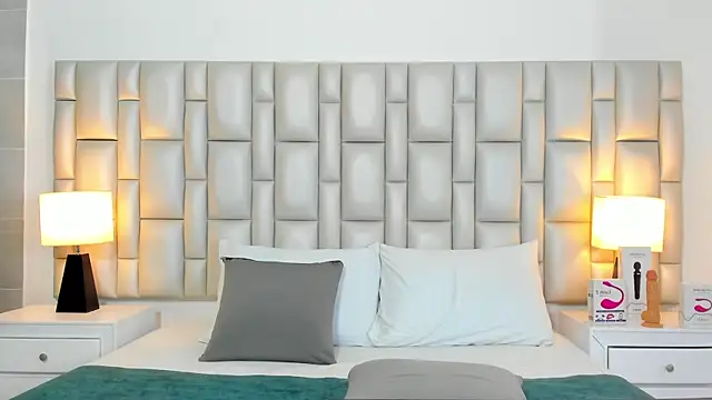 Snapshot of paola_katy_dicks chatting on 09-09-25, 07:57 paola katy dicks online show from 09-09-25, 07:57