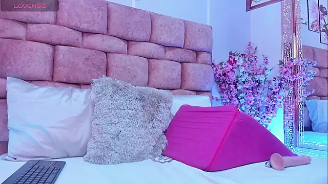 CurvaDorada noa online show from 04-16-26, 09:39