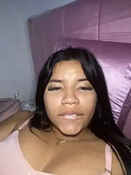 Snapshot of Lucy_strong1 chatting on 02-12-26, 03:45 Lucy strong1 online show from 02-12-26, 03:45