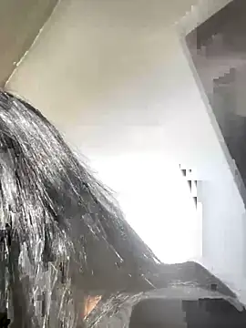 Snapshot of Lucy_strong1 chatting on 02-18-26, 01:07 Lucy strong1 online show from 02-18-26, 01:07