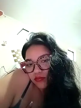 Snapshot of samantha-691 chatting on 02-19-26, 11:28 samantha-691 online show from 02-19-26, 11:28