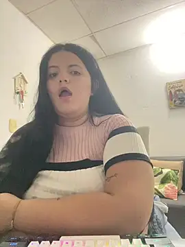 Snapshot of Isaval1007 chatting on 03-04-26, 05:24 Isaval1007 online show from 03-04-26, 05:24