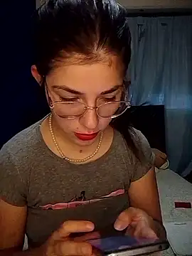 Snapshot of Luna33- chatting on 03-03-26, 10:15 Luna33- online show from 03-03-26, 10:15