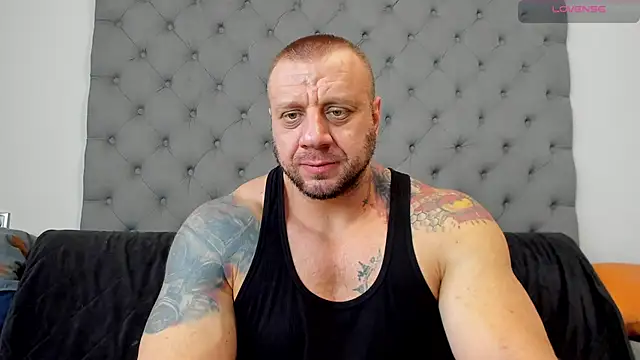 Snapshot of Samson_Legend chatting on 12-15-25, 10:30 Samson Legend online show from 12-15-25, 10:30