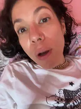 JeanneDuval8888 online show from 05-03-26, 10:05