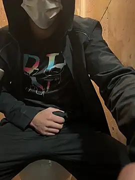 Snapshot of reubeu2pnm chatting on 02-28-26, 03:35 reubeu2pnm online show from 02-28-26, 03:35