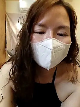 Snapshot of Trang26 chatting on 02-24-26, 02:04 Trang26 online show from 02-24-26, 02:04