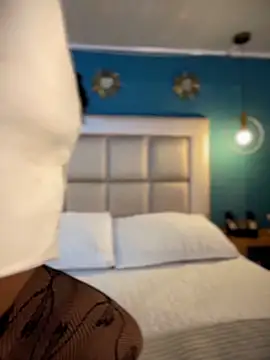 Snapshot of nyx__x chatting on 02-20-26, 09:04 nyx x online show from 02-20-26, 09:04