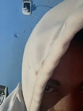 Snapshot of mondacuo3000 chatting on 02-18-26, 09:16 mondacuo3000 online show from 02-18-26, 09:16