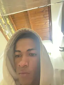 Snapshot of mondacuo3000 chatting on 02-21-26, 12:28 mondacuo3000 online show from 02-21-26, 12:28