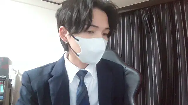 Snapshot of raitokun5555 chatting on 04-11-26, 01:04 raitokun5555 online show from 04-11-26, 01:04