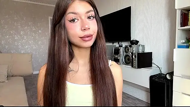 You Club Winx online show from 03-22-26, 07:23