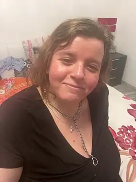 Snapshot of Laura-Loveyou chatting on 02-16-26, 03:08 Laura-Loveyou online show from 02-16-26, 03:08