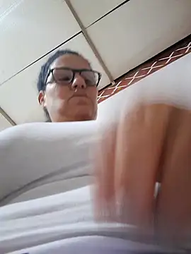 Snapshot of Monalinda-hot chatting on 02-13-26, 03:02 Monalinda-hot online show from 02-13-26, 03:02