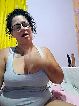 Snapshot of Monalinda-hot chatting on 02-18-26, 10:33 Monalinda-hot online show from 02-18-26, 10:33