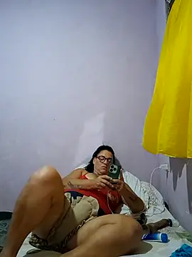 Snapshot of Monalinda-hot chatting on 02-25-26, 01:37 Monalinda-hot online show from 02-25-26, 01:37