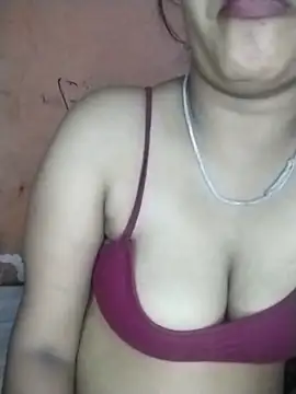 Snapshot of Nency_Love143 chatting on 05-16-26, 05:45 Nency Love143 online show from 05-16-26, 05:45