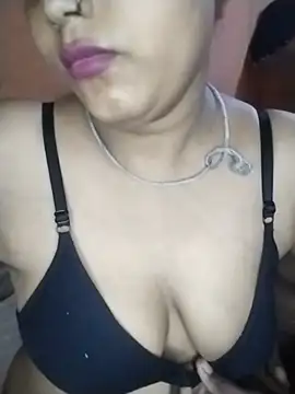 Snapshot of Nency_Love143 chatting on 05-18-26, 06:14 Nency Love143 online show from 05-18-26, 06:14