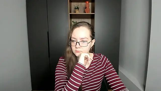 Snapshot of KatheyWasinger chatting on 02-12-26, 03:12 KatheyWasinger online show from 02-12-26, 03:12