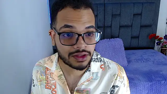 Snapshot of J_black_ chatting on 02-11-26, 08:03 J black online show from 02-11-26, 08:03