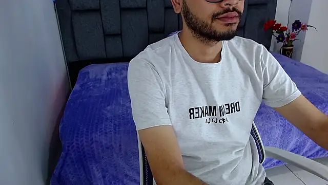 Snapshot of J_black_ chatting on 02-13-26, 08:05 J black online show from 02-13-26, 08:05