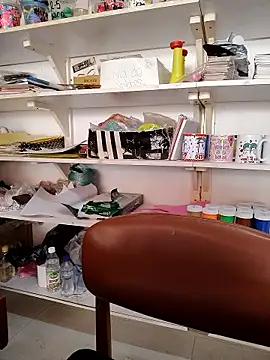 haffsa   online show from 04-14-26, 03:07