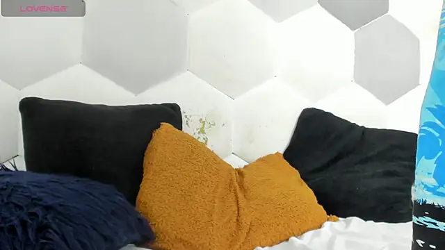 Snapshot of Davi_Ponce chatting on 02-20-26, 03:36 Davi Ponce online show from 02-20-26, 03:36