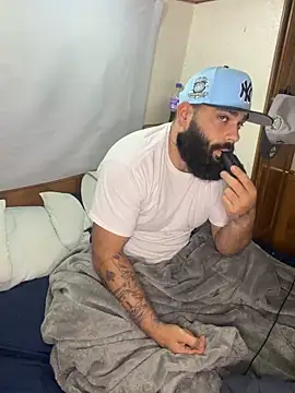 Snapshot of Mandingojay9 chatting on 03-03-26, 01:50 Mandingojay9 online show from 03-03-26, 01:50