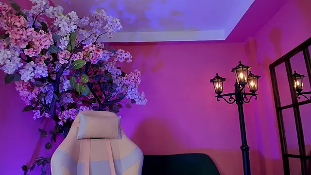 Snapshot of SinLickerr chatting on 02-19-26, 08:27 SinLickerr online show from 02-19-26, 08:27