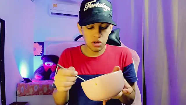 Top and bottom online show from 04-14-26, 08:48