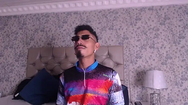 NoaahTylor online show from 02-21-26, 07:48