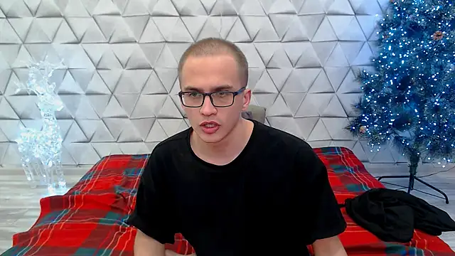 Pure Aura online show from 02-24-26, 09:35