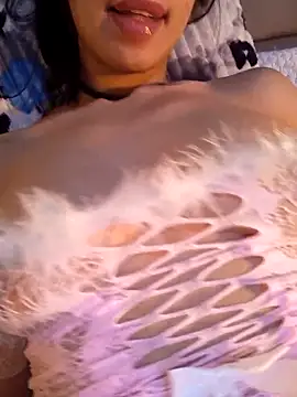 Snapshot of chamss-boobs chatting on 05-20-26, 11:22 chamss-boobs online show from 05-20-26, 11:22