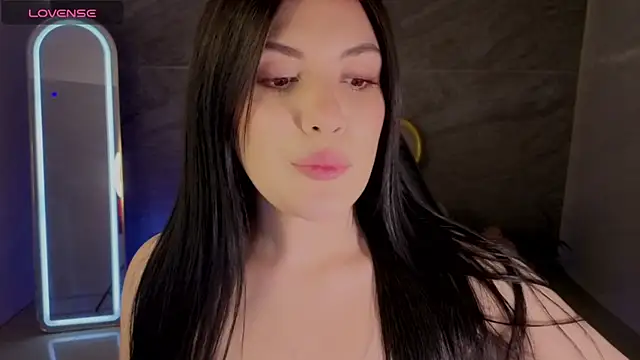 caroline 1s online show from 07-18-26, 03:11