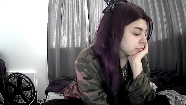 violetazein7 online show from 05-17-26, 06:15